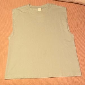 H&M mint tee with shoulder details
